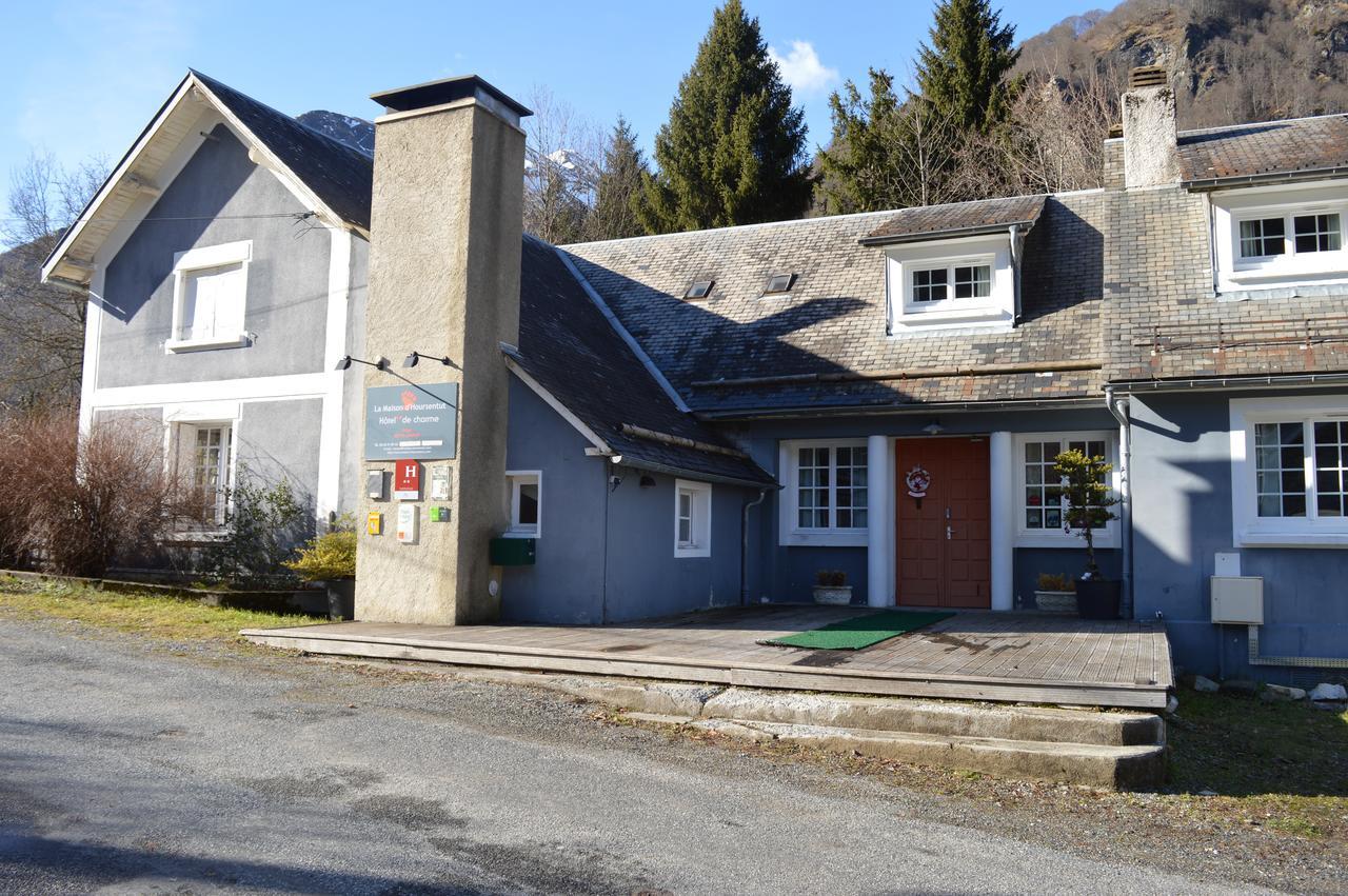 La Maison D'Hoursentut Hotel Campan Bagian luar foto