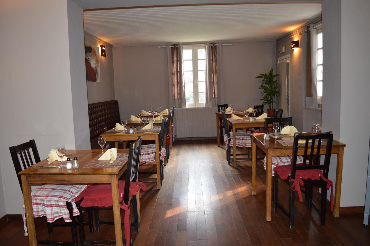 La Maison D'Hoursentut Hotel Campan Bagian luar foto