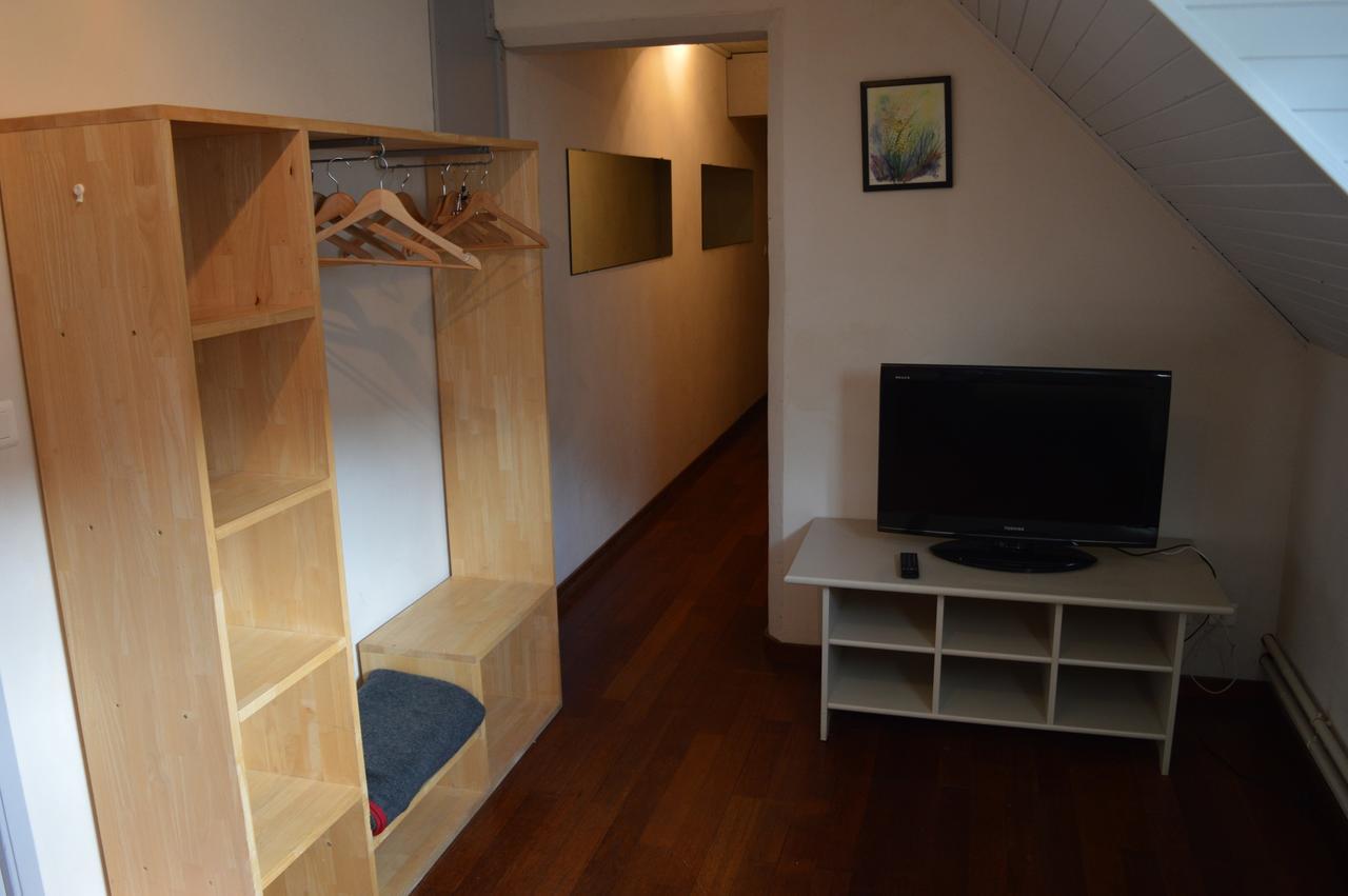 La Maison D'Hoursentut Hotel Campan Bagian luar foto